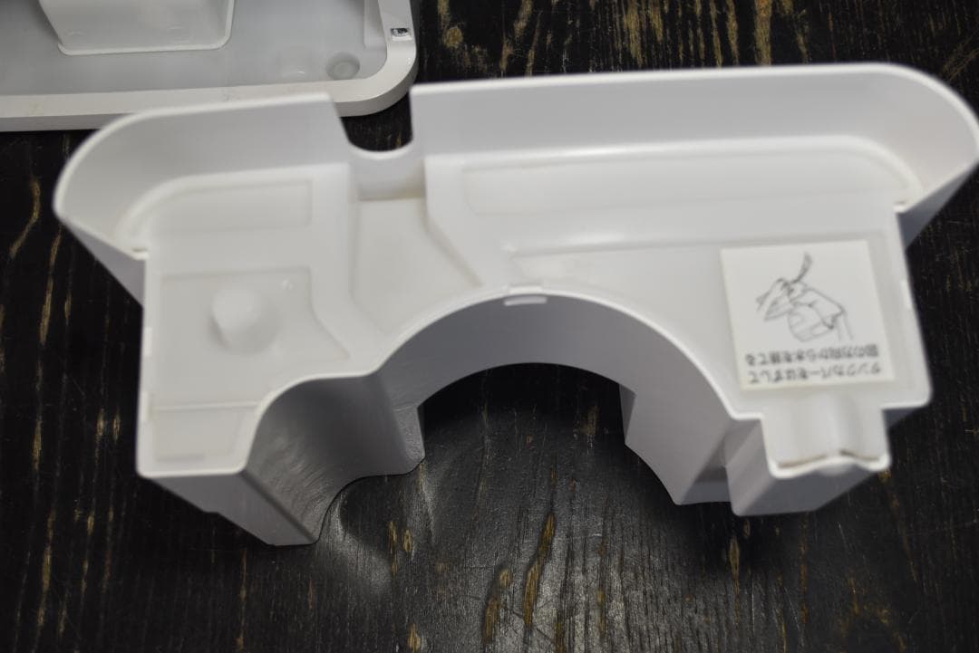 コンプレッサー式衣類乾燥除湿機1.8L　DCE-6515　2024年製