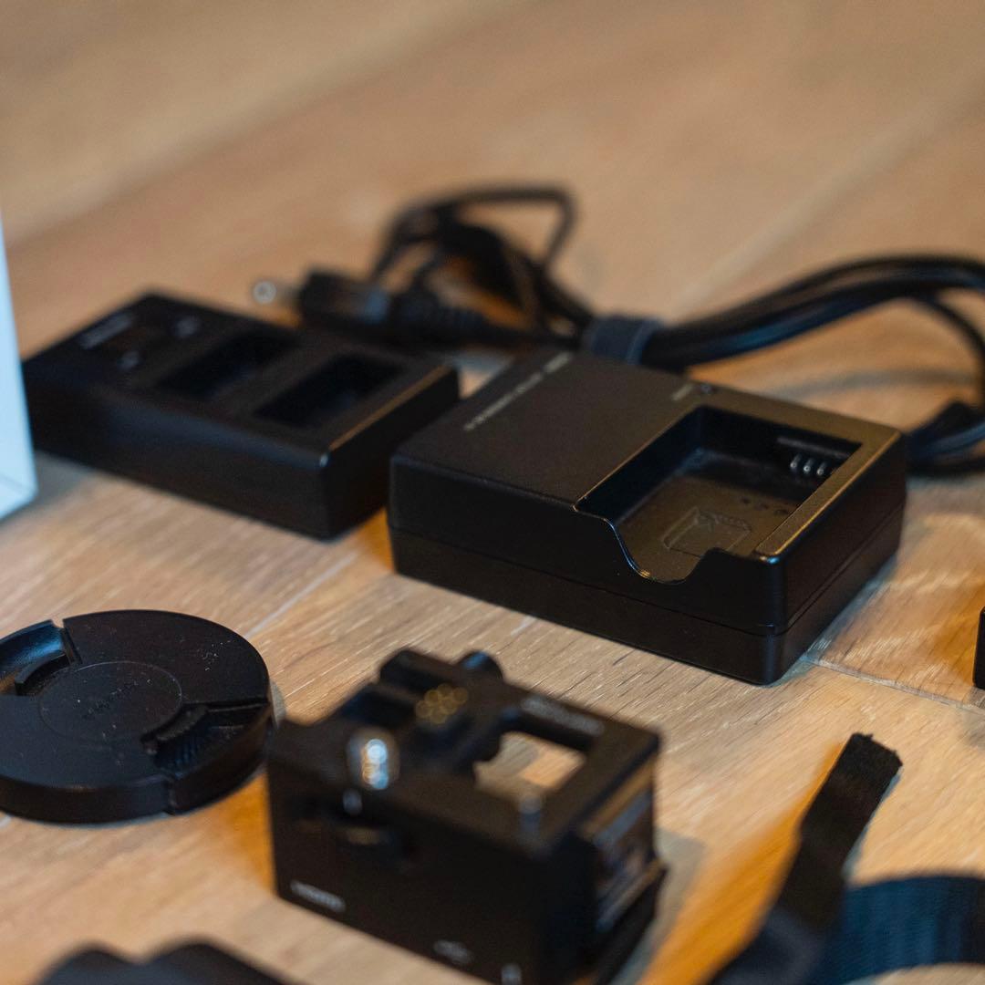 SIGMA fp ボディ + 35mm F2 DG DN セット / フルサイズ