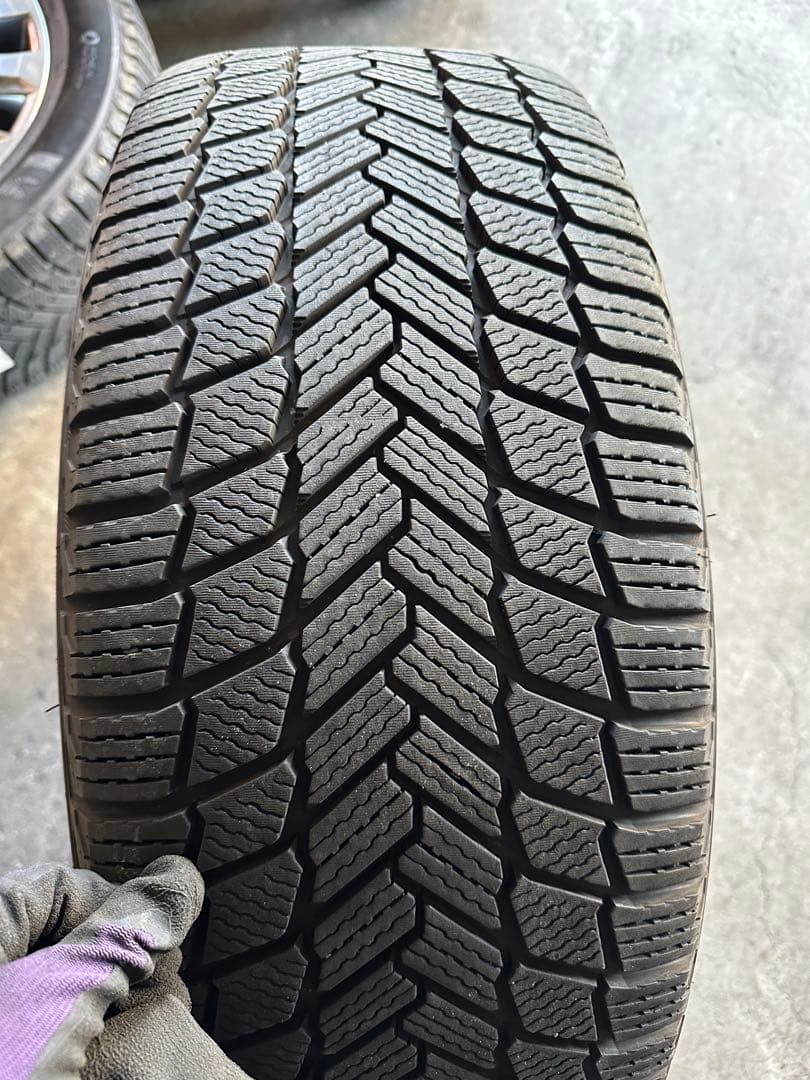 <専用>トヨタ純正ランドクルーザー300 スタッドレスタイヤホイールセット