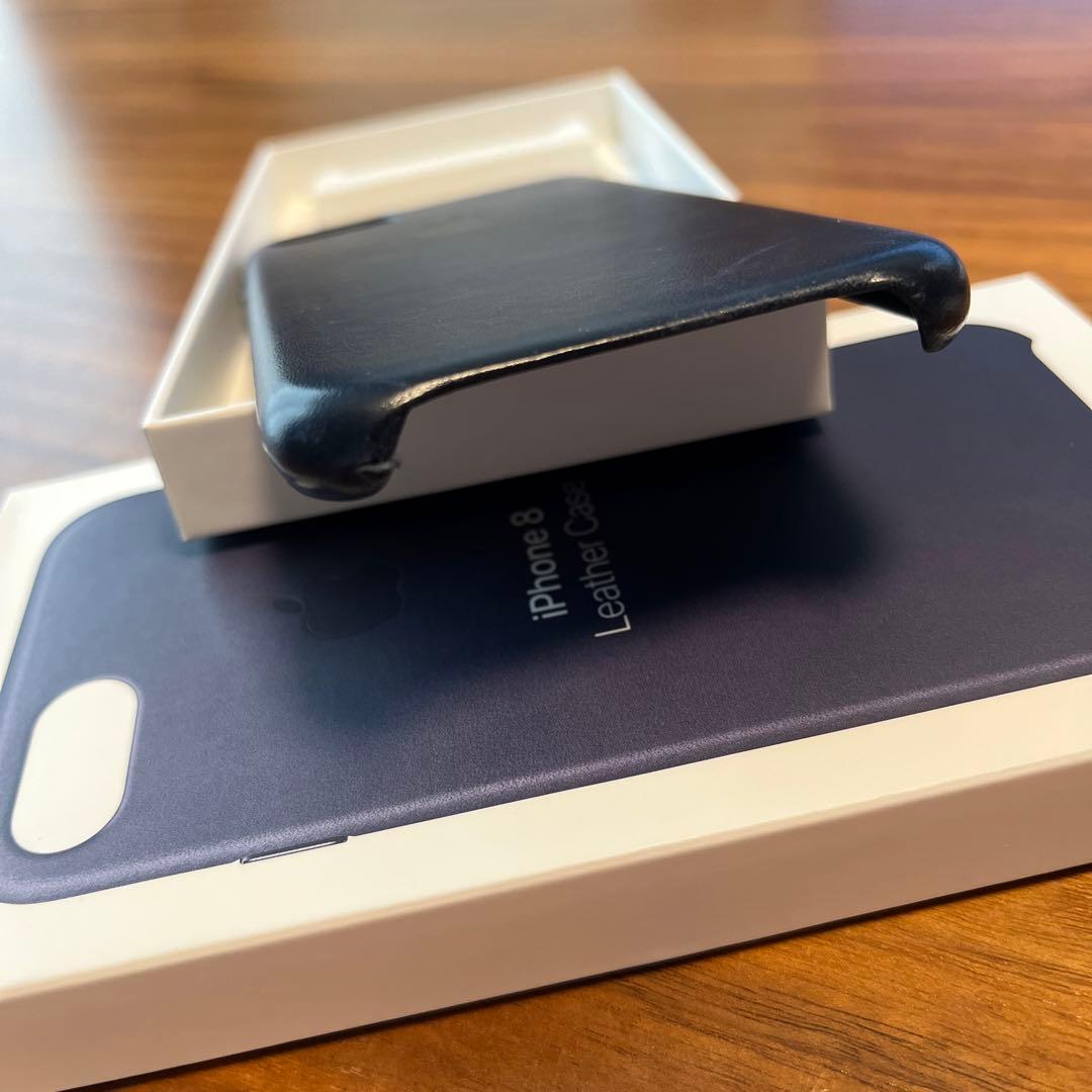 iPhone 7 Silver 32 GB レザーケース、ガラス保護フィルム付き