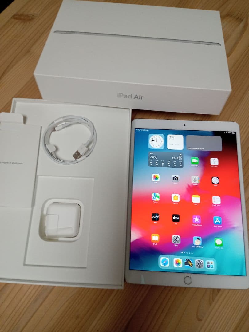 バッテリー容量93%iPad Air 第3世代 Wi-Fi＋セルラー64GB