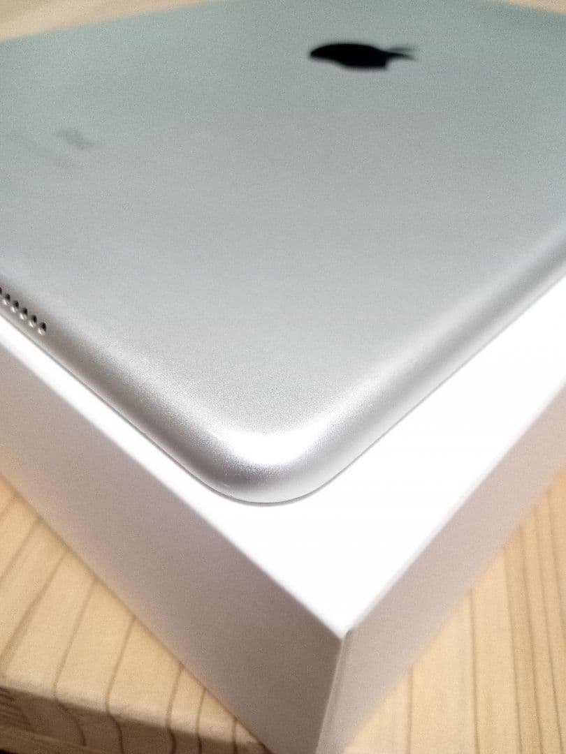 バッテリー容量93%iPad Air 第3世代 Wi-Fi＋セルラー64GB