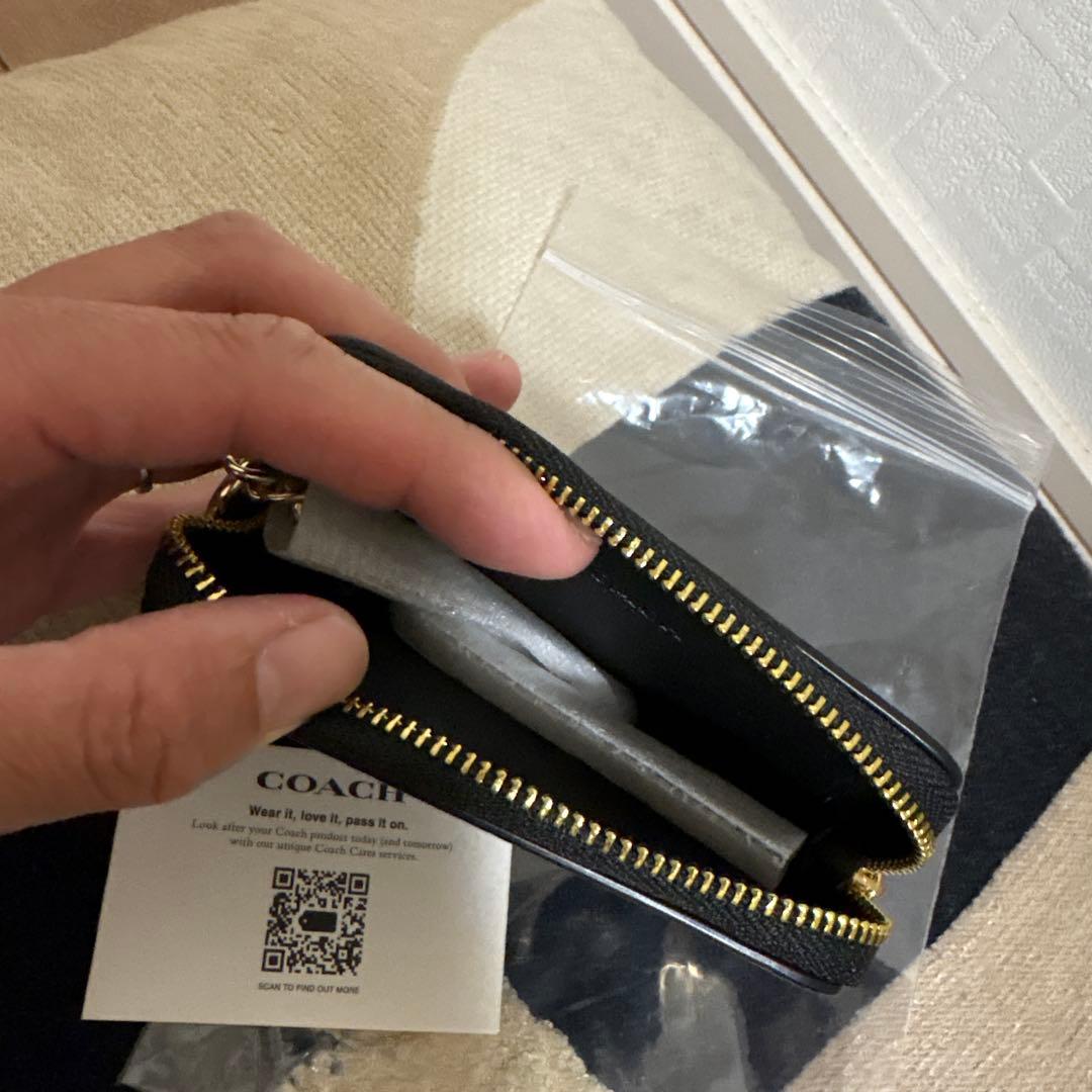 新品・未使用・COACH カードケース ブラック チェーン付 コーチ 小銭入れ