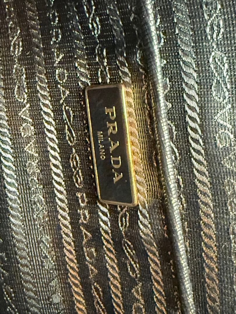 PRADA プラダ ブラック サフィアーノ　ショルダーバッグ　正規品