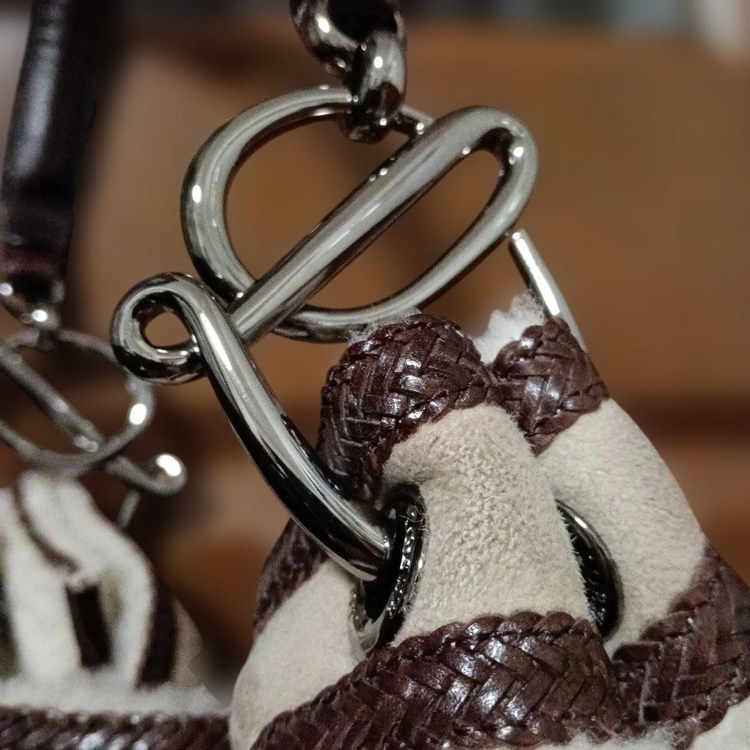 LOEWE　素敵なムートンのオシャレバック　メタルロゴ　2/8まで