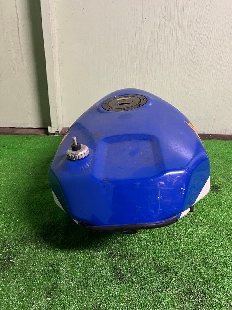 ワヒュルホンダ　NSR250R ガソリンタンク　青白　MC18'88？