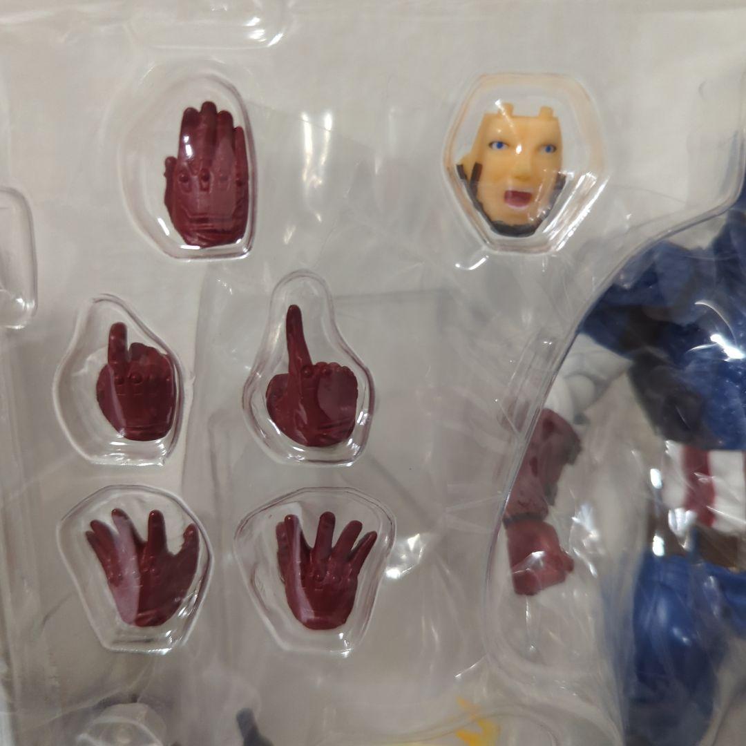 〚希少・未使用〛キャプテン・アメリカ アメイジングヤマグチ アクションフィギュア