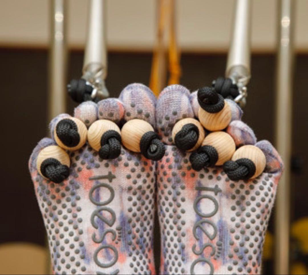 ピラティス　足指ストラップ　ソックス付き