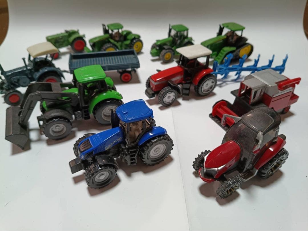 トラクター　ミニカーセット　25台　トミカ　ジク　ブリテン　ユニバーサルホビー