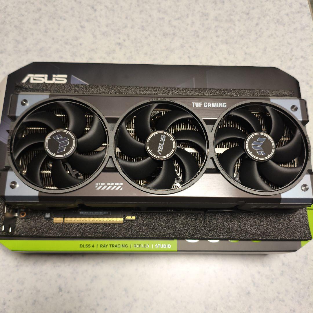 グラフィックボード・グラボ・ビデオカード ASUS GeForce RTX 5090 TUF GAMING 32GB