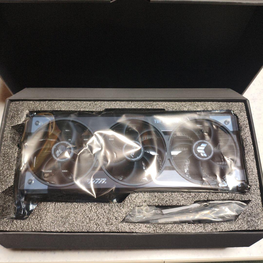 グラフィックボード・グラボ・ビデオカード ASUS GeForce RTX 5090 TUF GAMING 32GB