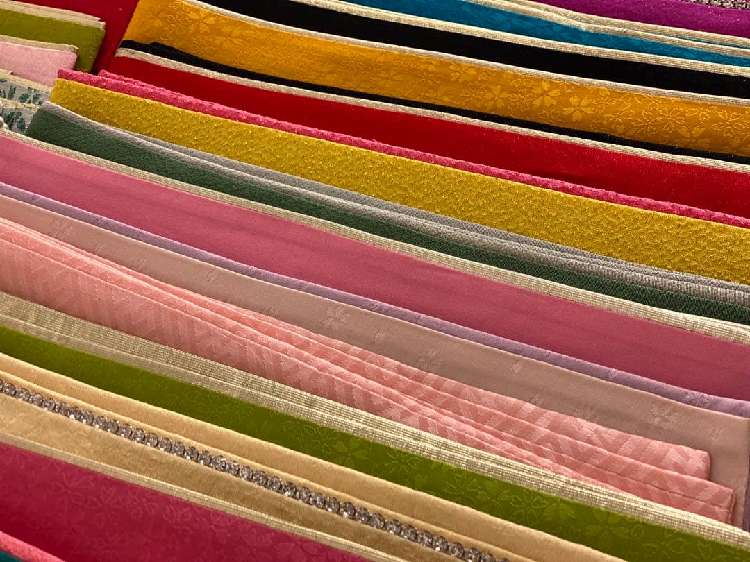 【在庫一掃60枚セット】重ね襟　重ね衿　振袖用　訪問着用　正絹　A