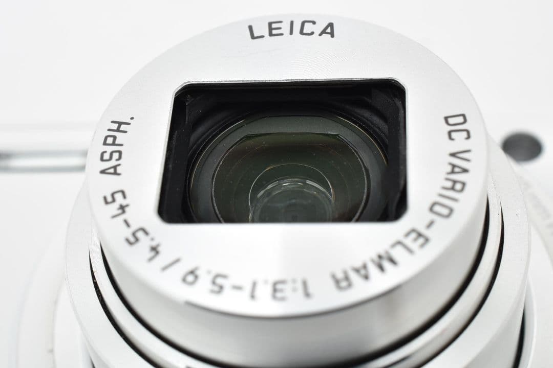 極美品　Panasonic LUMIX DMC-SZ3 　デジカメ　動作確認済