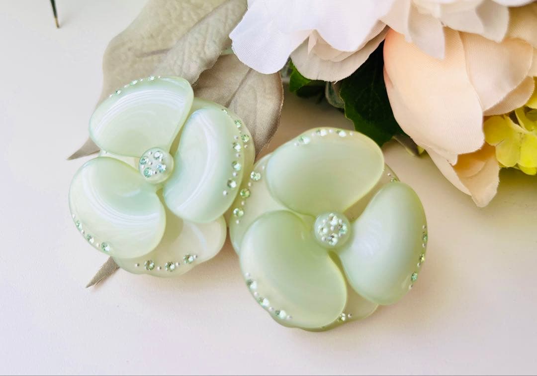 アレクサンドルドゥパリ　双子　カメリア　バレッタ　グリーン