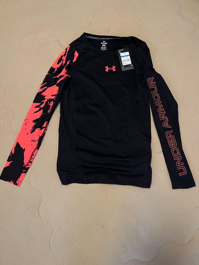 【サイズ XL⠀】アンダーアーマー缶 + 5点セット＋スマートウォッチ