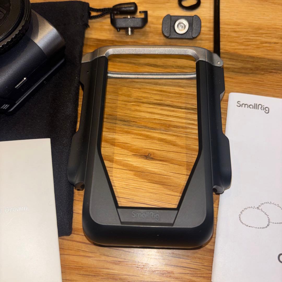 【付属品多数】Canon PowerShot V10 シルバー PSV10SL