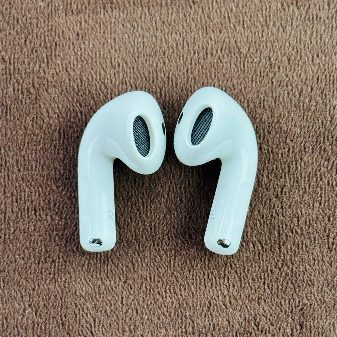 MoMoCoCo 【4】AirPods 第4世代 ANC搭載 保証あり