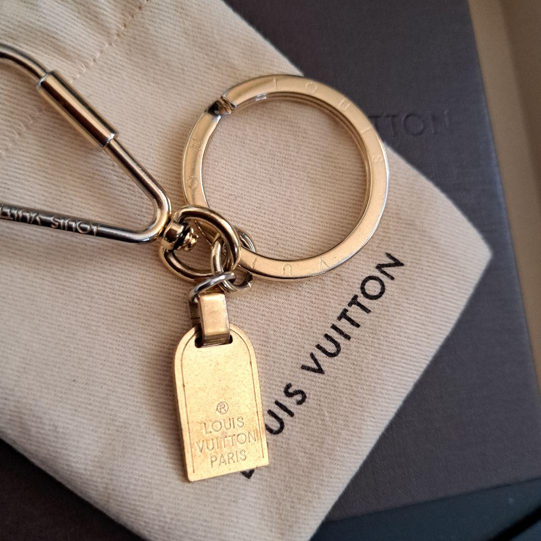 Louis Vuitton ゴールドキーホルダー　ポーチ　箱付き