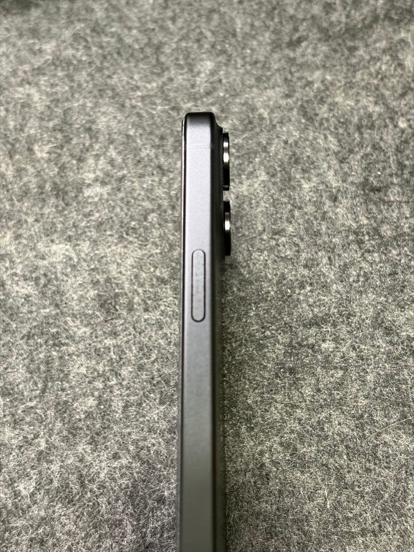 は*る様 iPhone15 256GB ブラック SIMフリー [MTMN3J/