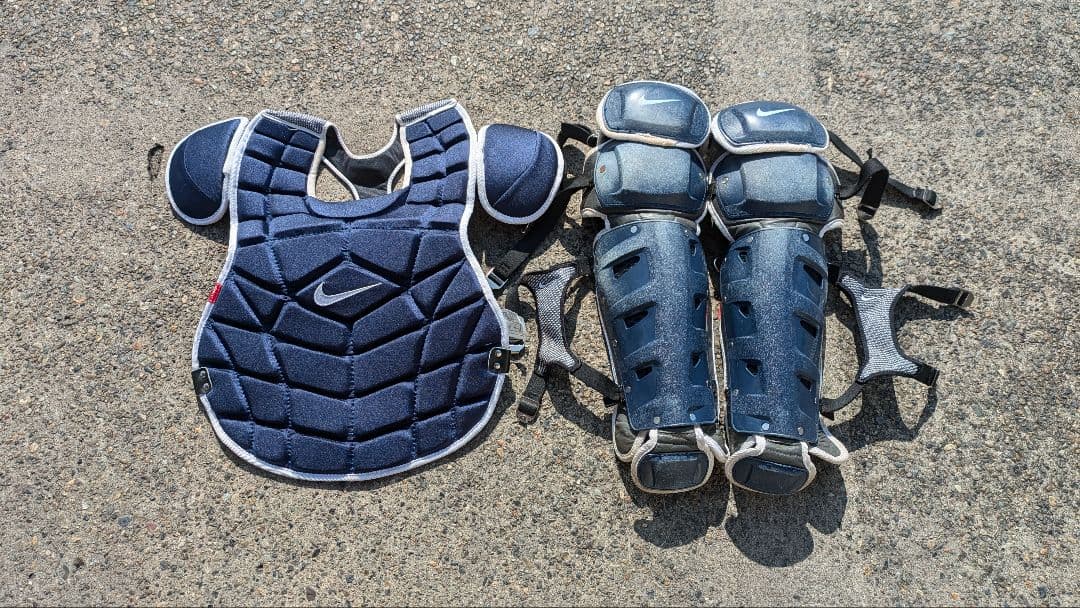 【連休限定値下げ中！】NIKE キャッチャー防具 セット　ナイキ