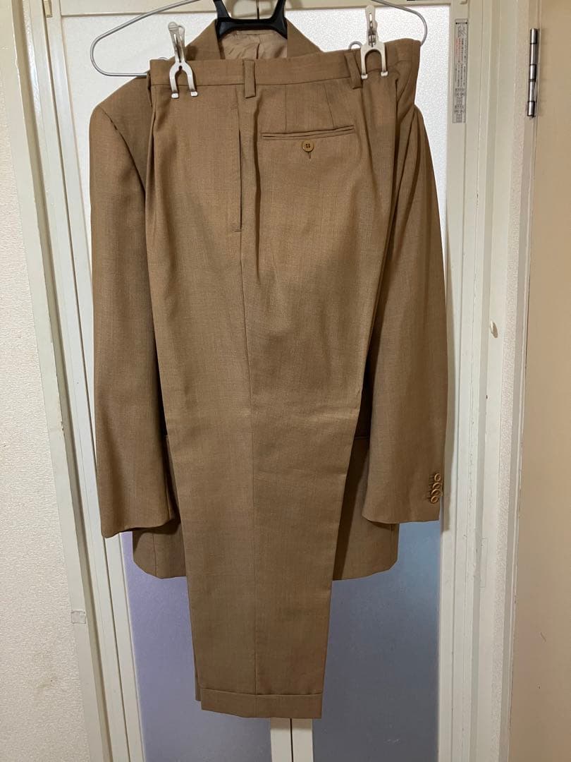 最終値下げ・美品・サルトリア アットリーニ 高級紳士服サンドベージュ柄イタリア製