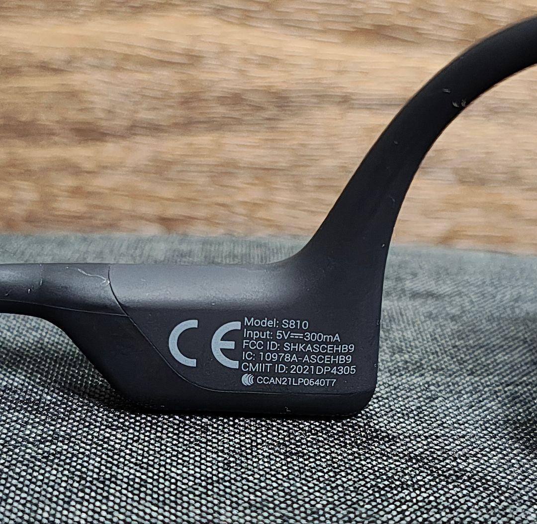 SHOKZ OPENRUN PRO 骨伝導イヤホン S810　ケーブル付属