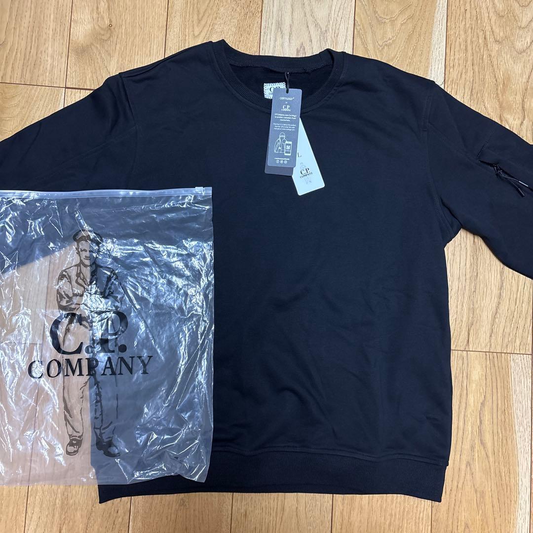 cp.company ブラック トレーナー