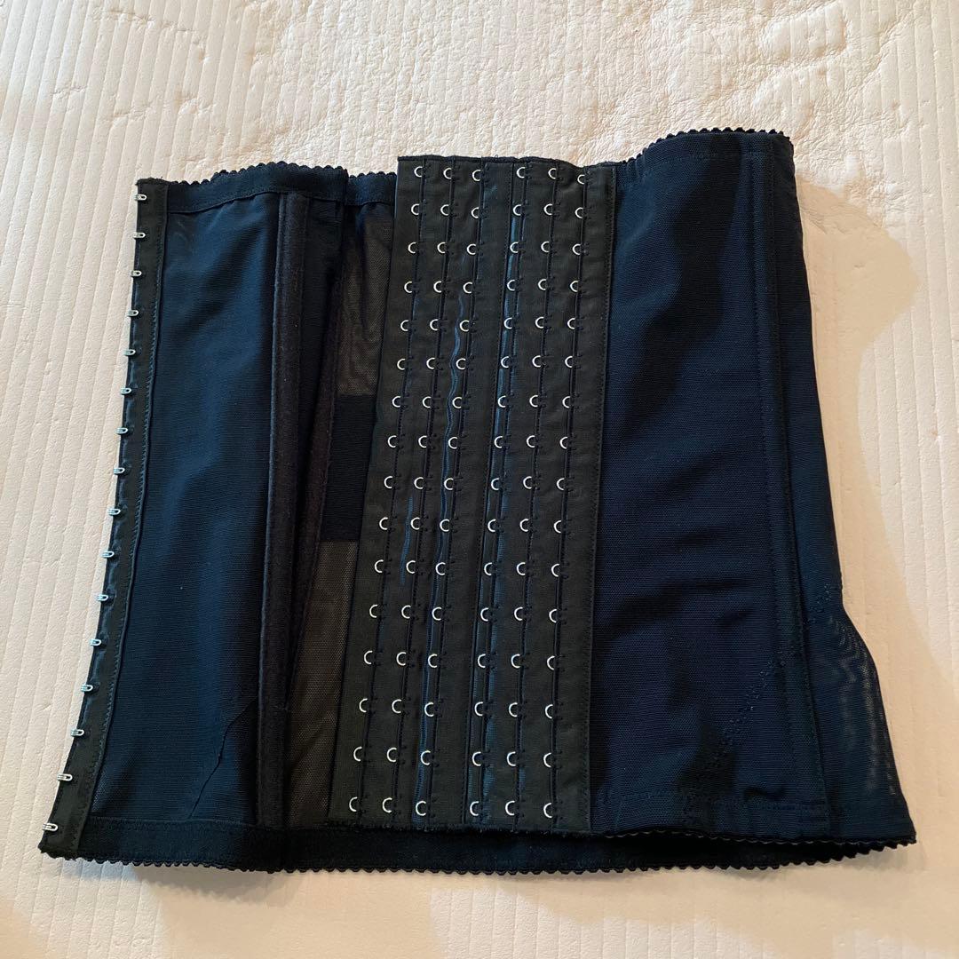 peu a beauteプウアボーテ　 ウエストニッパーM