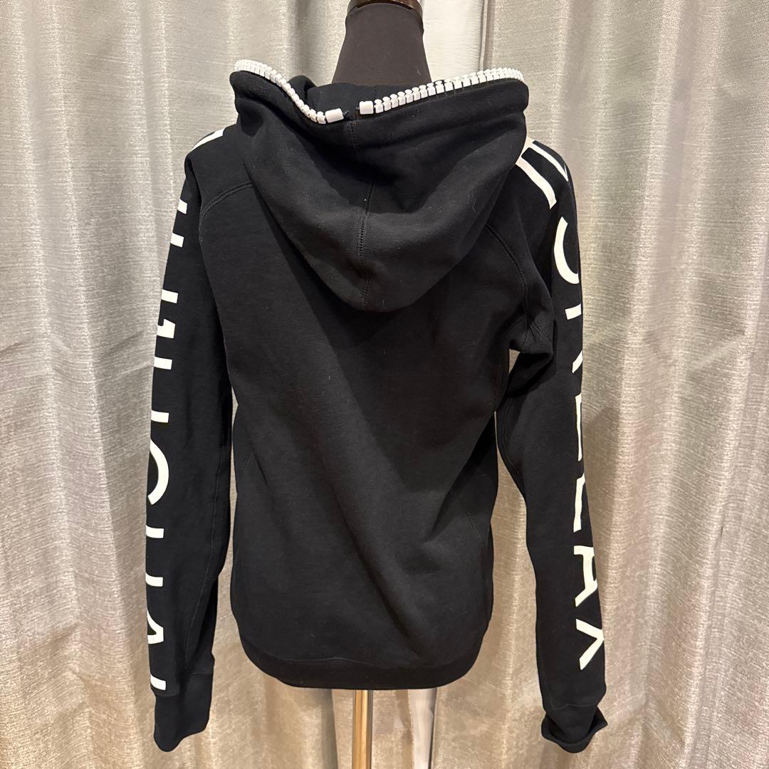 ウノピュウ★美品★ブラック フルジップ パーカー RELAX