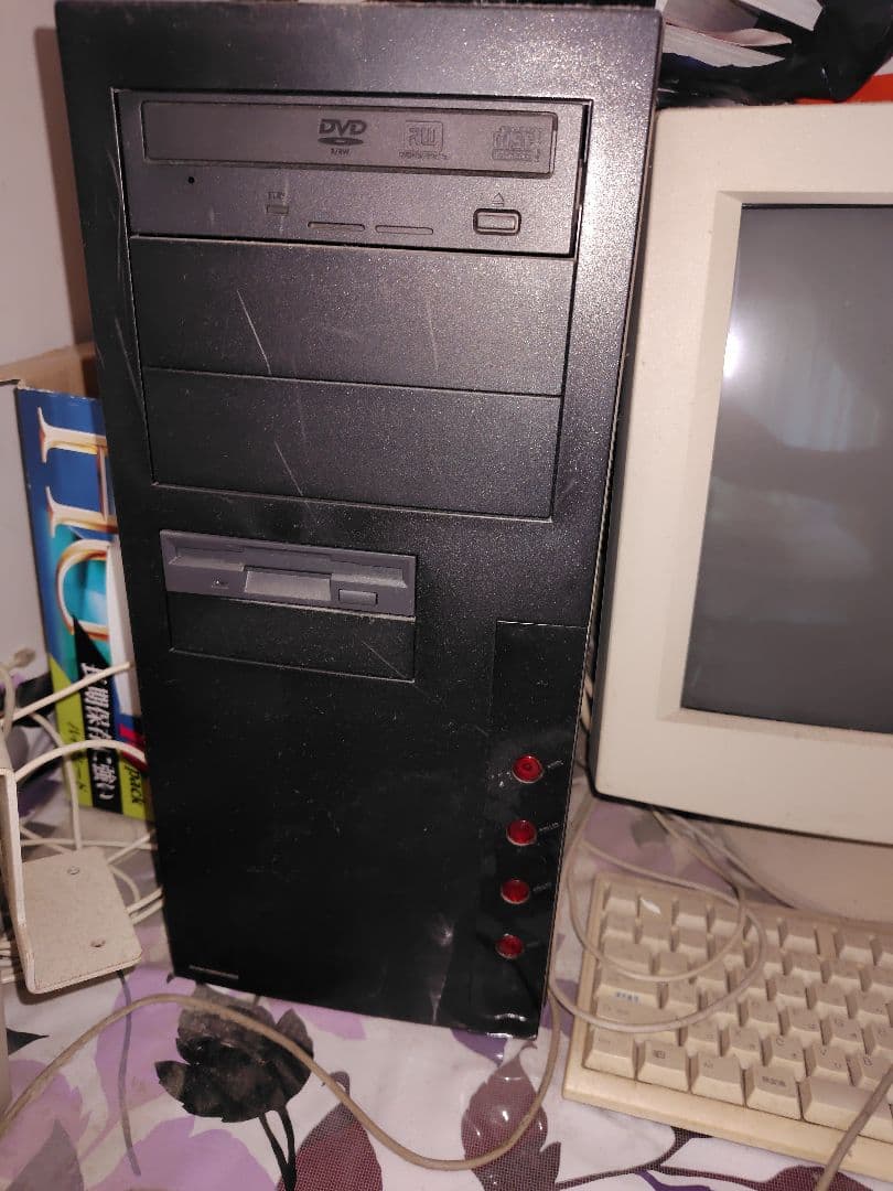 DVDディスクジャンク　パソコン　デスク周辺機器