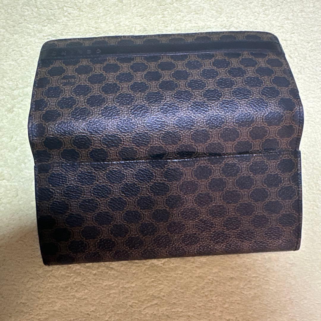 CELINE ダークブラウン ドット柄 長財布