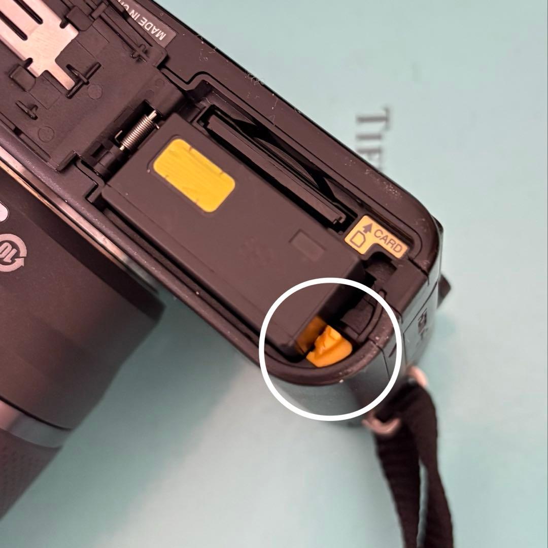 Nikon 1 J1 ミラーレスカメラ