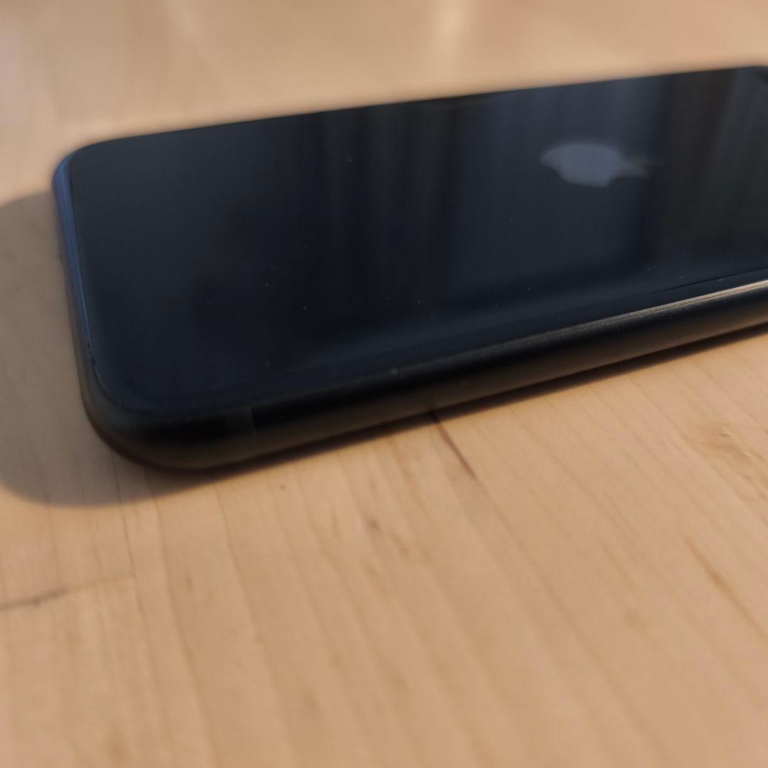 【極美品】iPhone SE3 128GB SIMフリー 純正バッテリー100%