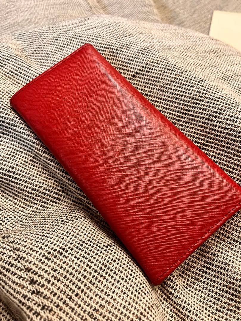 122-BGJ Salvatore Ferragamo フェラガモ 長財布 赤