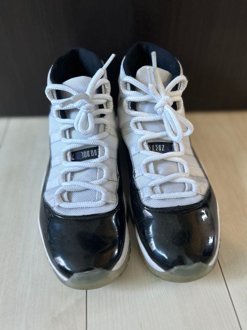 Jordan 11 ホワイト/ブラック バスケットシューズ