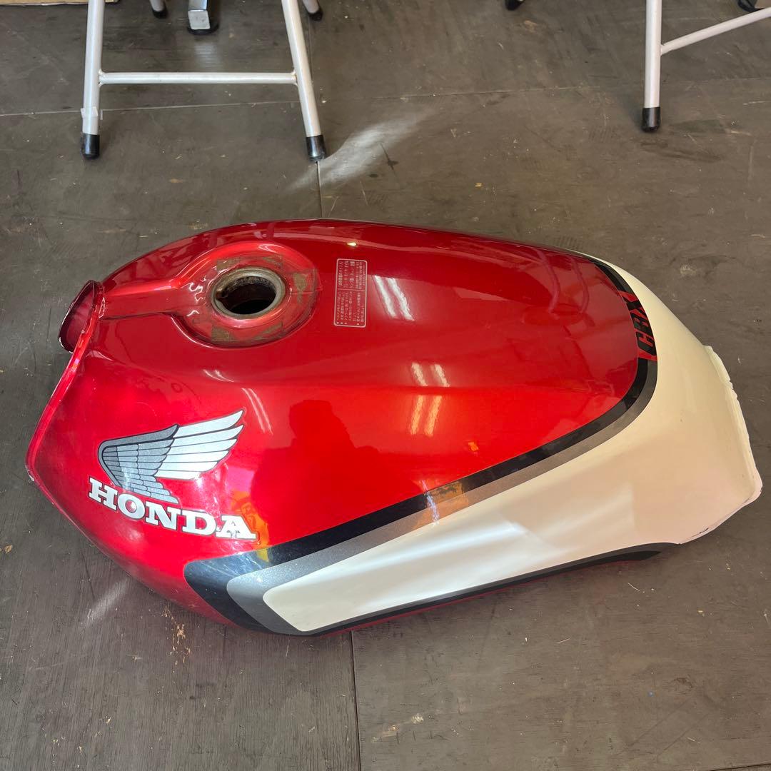 ② CBX400F HONDA ガソリンタンク 赤