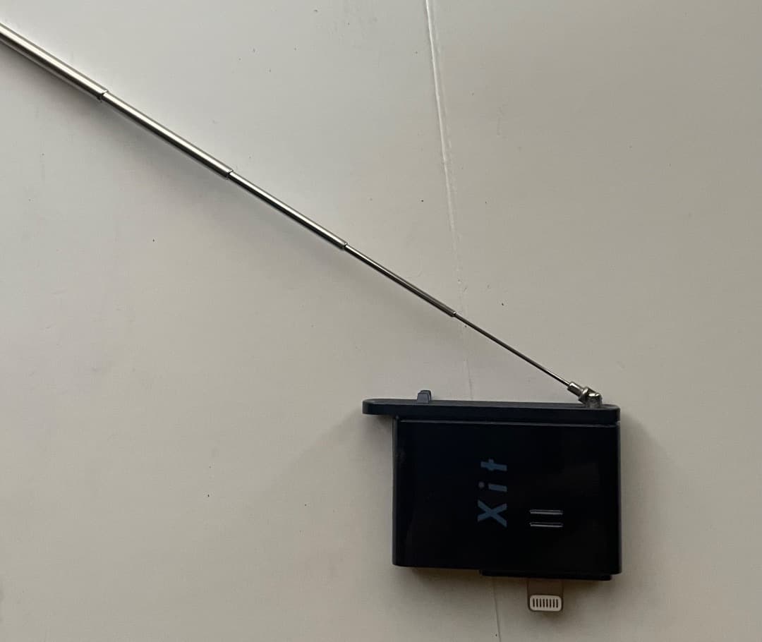 Wi-Fi版 iPad 第6世代 32GB スペースグレイ カバーとアンテナ付き