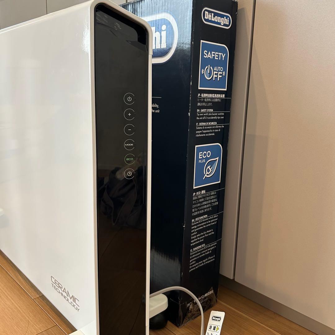 DeLonghi デロンギ　セラミックファンヒーター ホワイト