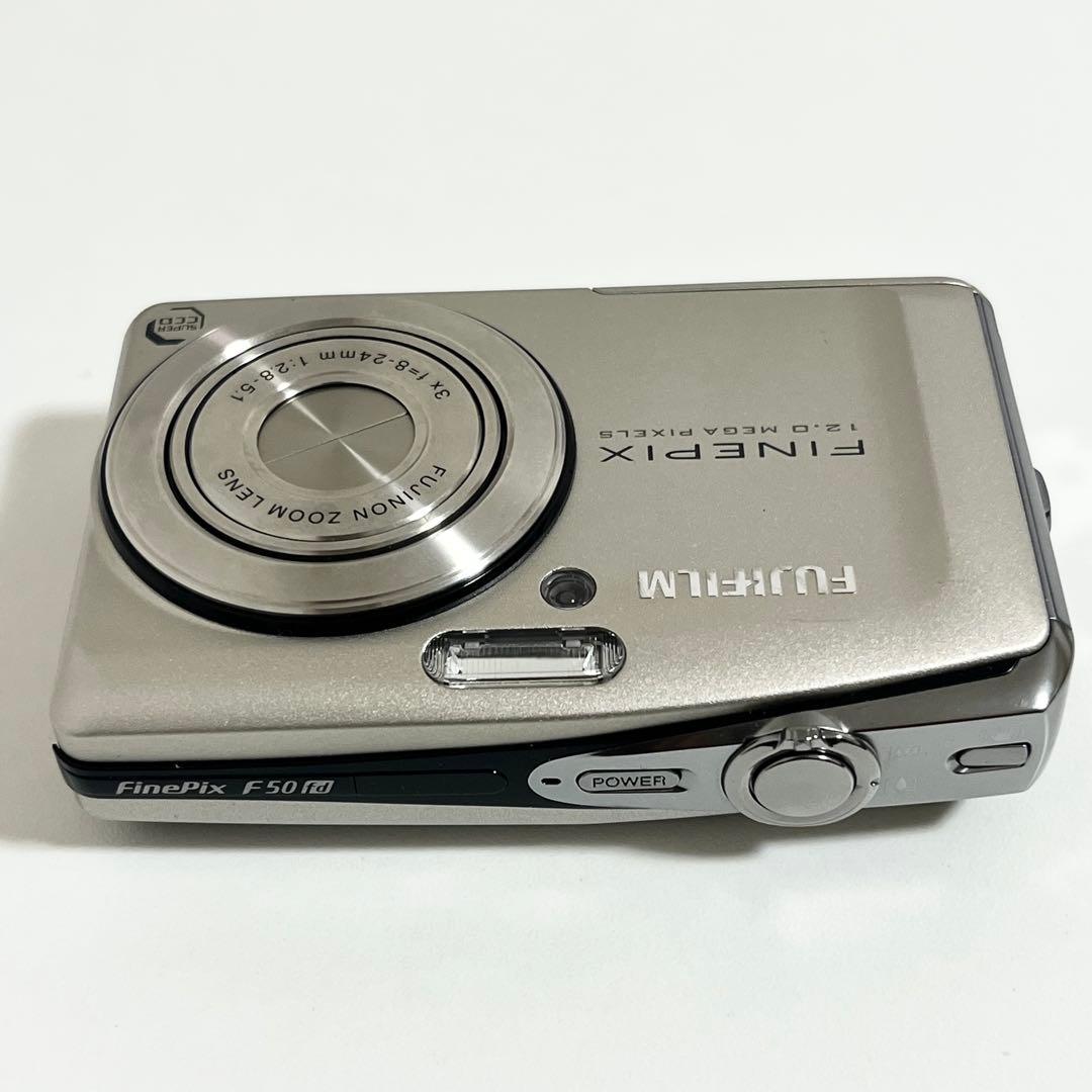 デジタルカメラ FUJIFILM finepix F50fd
