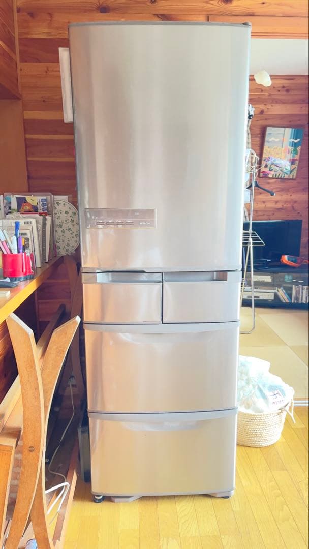 TAさん専用日立冷凍冷蔵庫R-K40G(SN）型 製氷機付き 407L