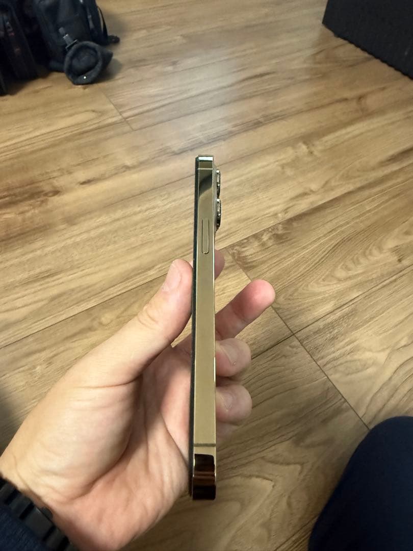 [りゅーや]Apple iPhone 13 Pro 128G おまけ付き