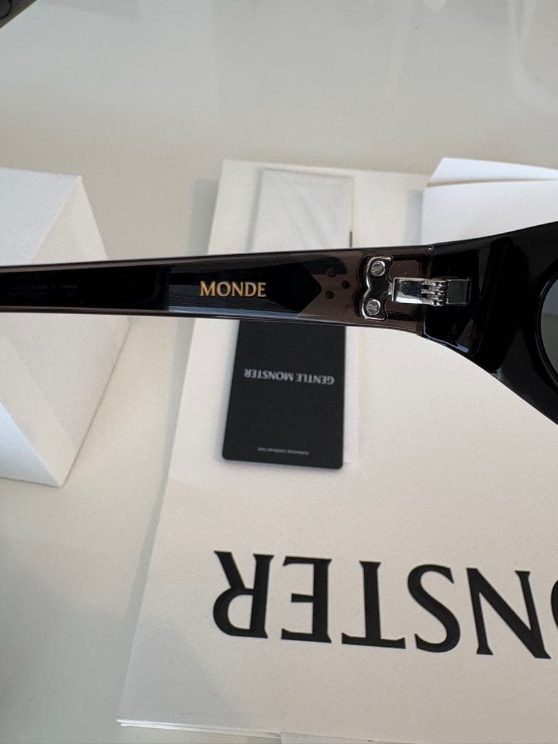 小物 GENTLE MONSTER Monde 01 a