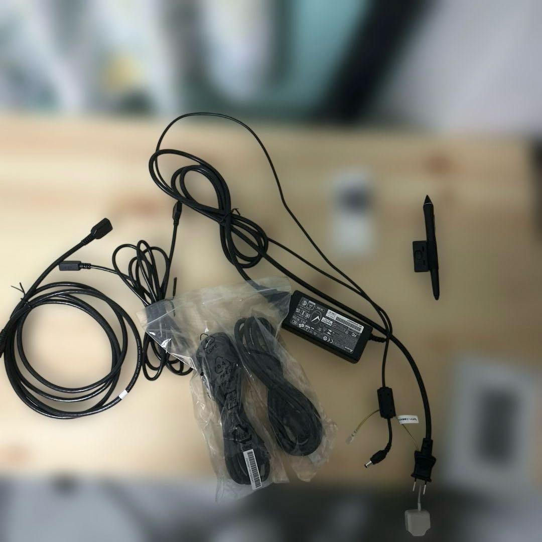 ワコム液晶タブレット　Wacom cintiq22