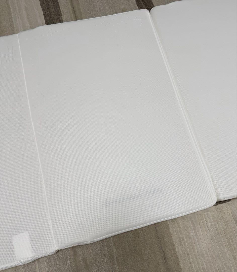 エアウィーヴ　マットレス　三つ折り