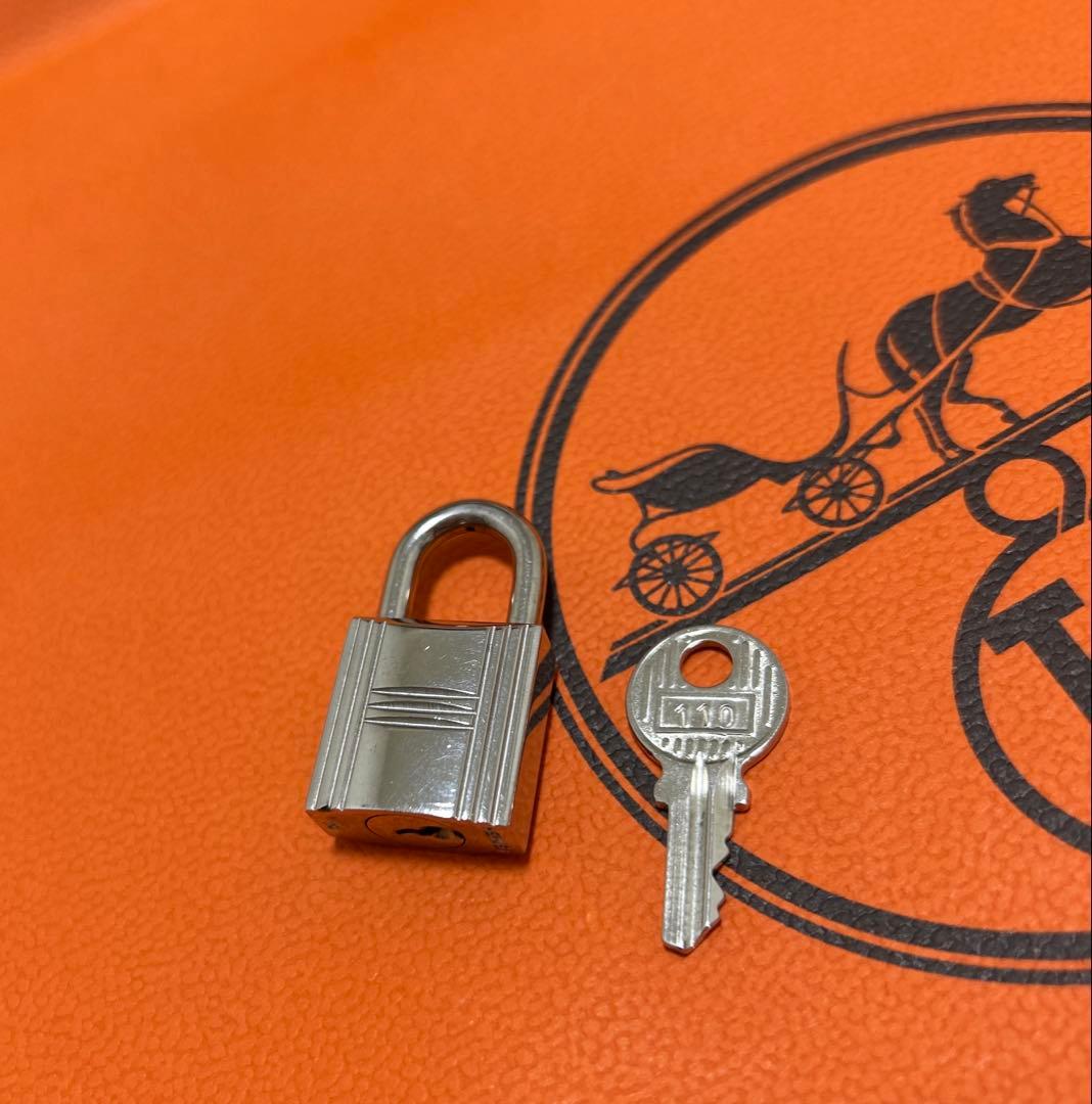 HERMES エルメス　カデナ　南京錠