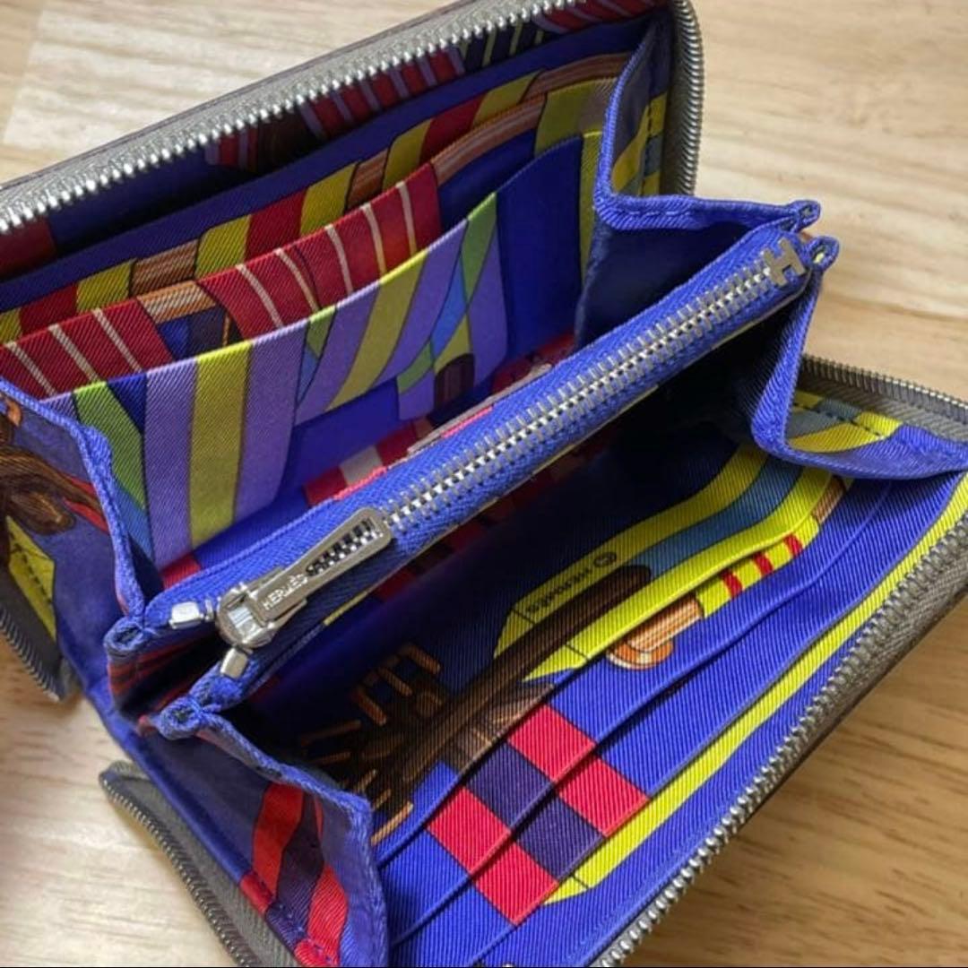 エルメス　シルクイン　コンパクト　金具新品