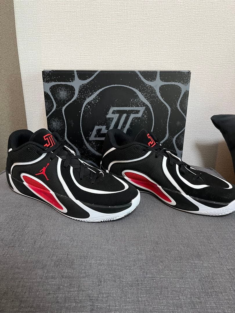 【最終値下げ】テイタム4 Jordan バスケットボールシューズ ブラックレッド