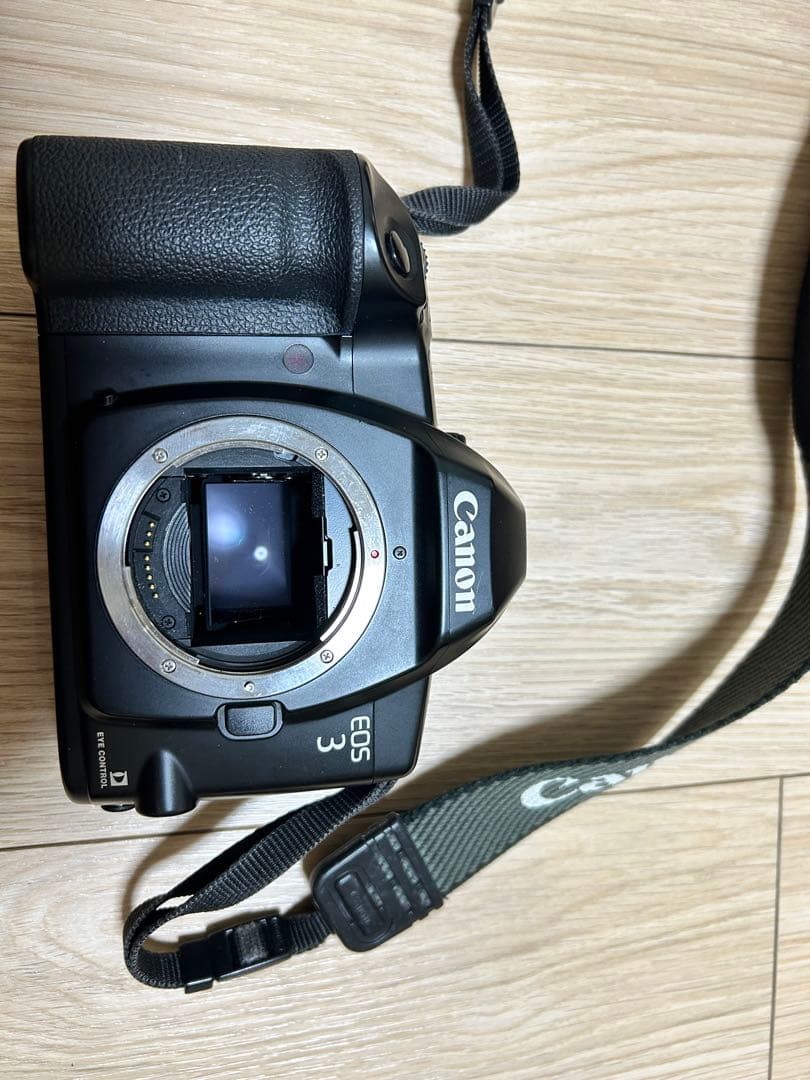 Canon EOS 3 一眼レフカメラ