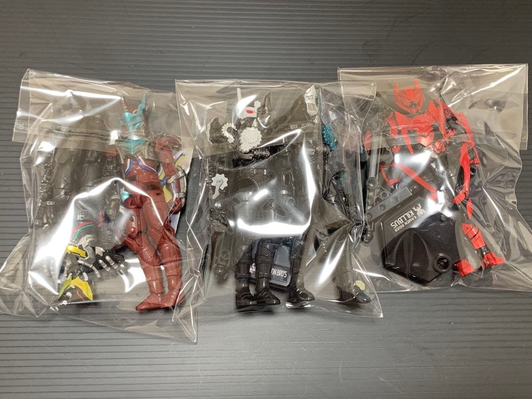 仮面ライダービルド 創動 40体+αセット(組立済現状品)2017〜18年当時品