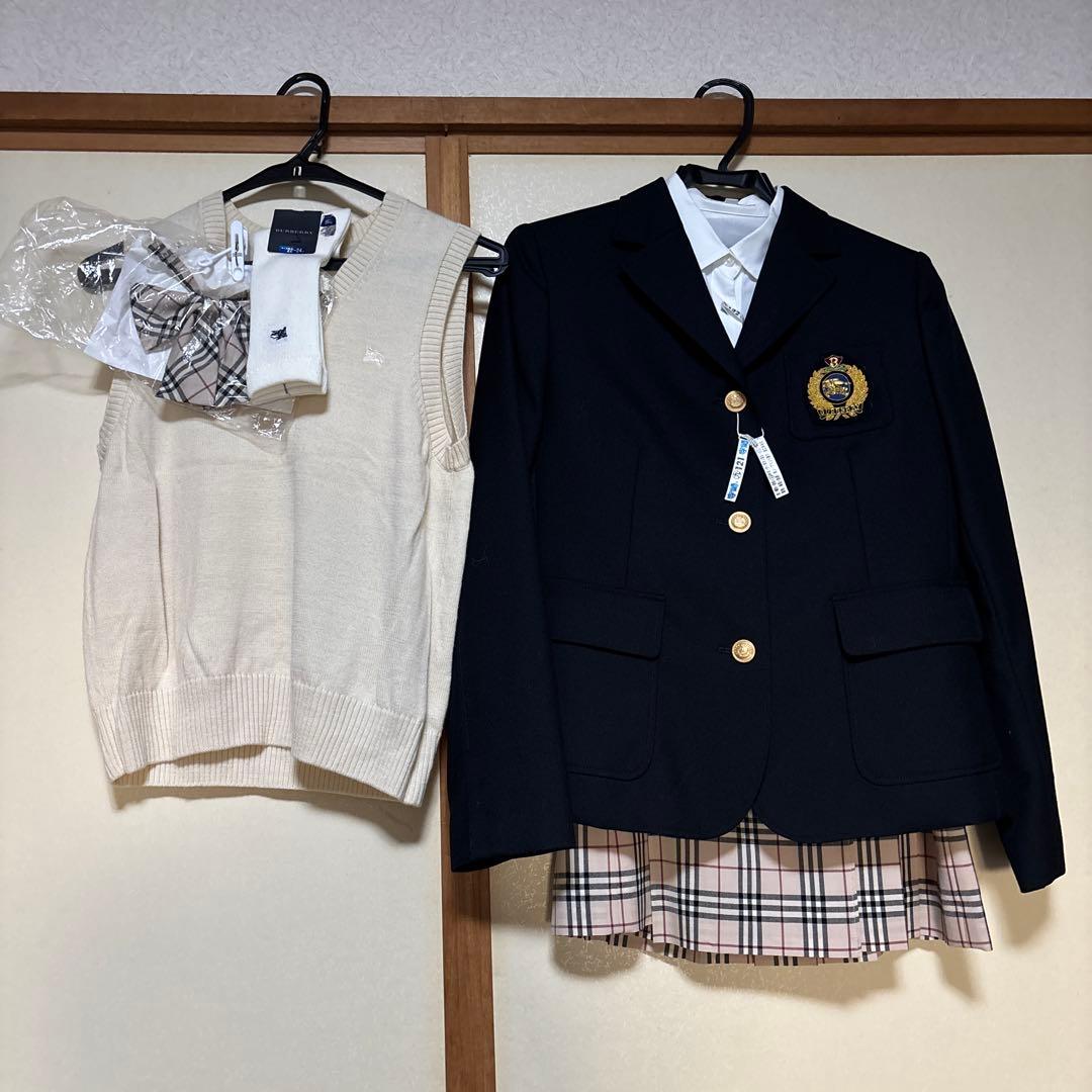 ちぴ　バーバリーBurberryロンドンセットアップ ➕ベスト160➕靴下